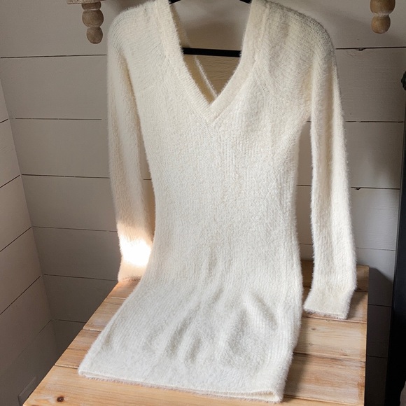 Abercrombie & Fitch Dresses & Skirts - Abercrombie Ivory Super Soft Sweater Dress